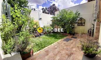 Imagem 4: CASA GEMINADA COLETIVA COM 2 QUARTOS, 1 SUÍTE E AMPLA ÁREA PRIVATIVA, À VENDA NO BAIRRO SA