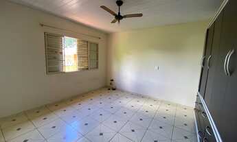 Imagem 5: Casa com três quartos em área comercial de Águas de São Pedro