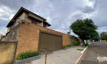 Imagem 3: Sobrado para venda possui 298 metros quadrados com 2 quartos em Jardim São Bento - Campo G