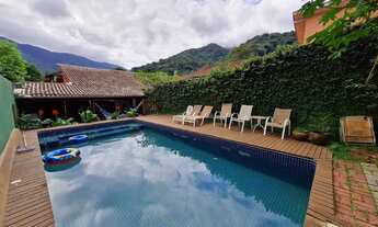 Imagem: Casa térrea e com piscina privativa