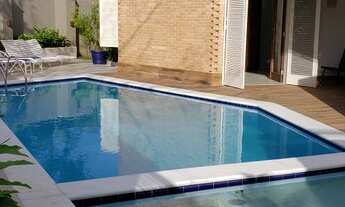 Imagem 2: Casa para aluguel com 700 metros quadrados com 4 quartos em Jardim Virgínia - Guarujá - SP