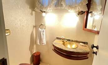 Imagem 3: Casa para venda possui 383 metros quadrados com 6 quartos em Centro - Florianópolis - SC