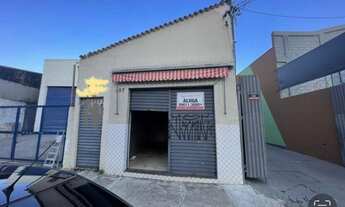 Imagem: Loja com pequeno armazem Vl. Leopoldina