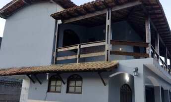 Imagem: Casa com Piscina na Areia Branca em condomínio