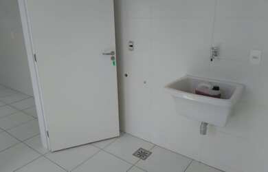 Imagem 7: Casa para venda tem 250 metros quadrados com 4 quartos