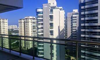 Imagem 7: Apartamento de 376 metros quadrados no bairro Barra da Tijuca com 4 quartos