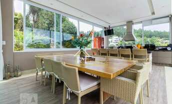 Imagem 2: Casa com 5 quartos, 740 m² à venda