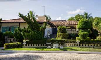 Imagem 3: Casa belíssima com piscina em terreno de 1.500m² em condomínio fechado!