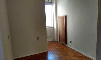 Imagem 3: Apartamento de 70 metros quadrados no bairro Tijuca com 2 quartos