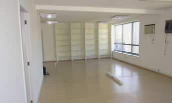 Imagem 6: Centro comercial para aluguel, tem 90 metros quadrados com 2 salas