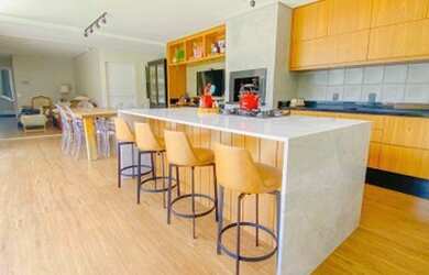 Imagem 4: Casa com piscina em Balneário Camboriú