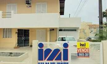 Imagem: Sobrado com suíte a venda quadra Mar Matinhos