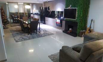 Imagem 2: PORTO ALEGRE - Casa Padrão - Chapéu do Sol