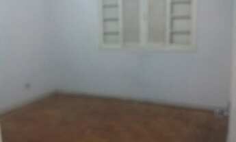 Imagem 6: Imóvel comercial para aluguel possui 350 metros quadrados com 2 quartos