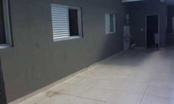 Imagem 3: Casa Térrea à Venda com 3 quartos, 2 banheiros e 4vagas por R$ 650,000