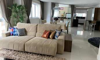 Imagem 2: 4 Suítes - 50 metros da praia!