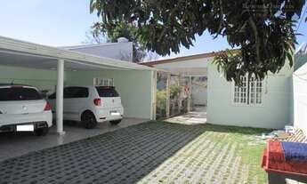 Imagem 2: Sobrado com 4 dormitórios à venda por R$ 1.200.000,00 Novo Mundo - Curitiba/PR