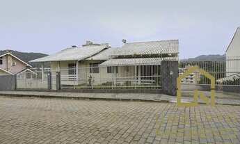 Imagem 2: Linda e ampla casa a venda no bairro da Velha em Blumenau SC