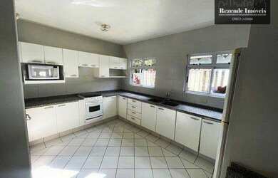 Imagem 7: C-CA0634 Belíssima Casa no São Lourenço, 4 Quartos, 3 Salas,5 Vagas de Garagem