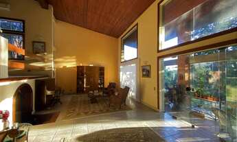 Imagem 3: Casa de condomínio para venda possui 521 metros quadrados com 4 quartos