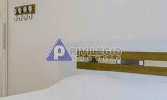 Imagem 3: Lindo apartamento com vista lateral para o mar em COPACABANA!