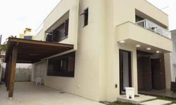 Imagem: Casa 5 dormitorios com piscina proximo a