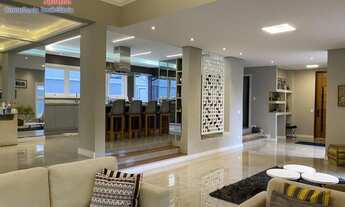 Imagem 3: Alphaville Zero - Casa com terreno de 900 m2, 450 m2 úteis, 4 dorms, piscina