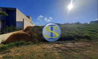 Imagem 2: Terreno em aclive, com topografia excelente e uma vista privilegiada, localizado no Condom