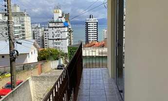 Imagem 7: Casa financiável, legalizada com 2 pavimentos, desocupada na parte de cima com vista para