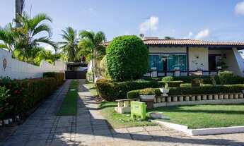 Imagem 7: Casa belíssima com piscina em terreno de 1.500m² em condomínio fechado!