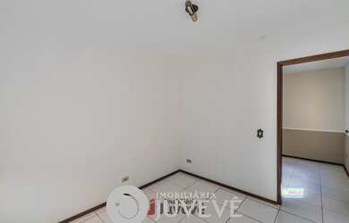 Imagem 9: IMOBILIARIA JUVEVÊ VENDE RESIDENCIA BACACHERI JARDIM SOCIAL4 DORM PRX DREAMLAND COMERCIAL
