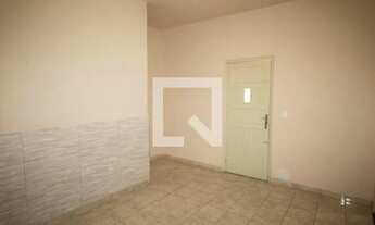 Imagem 3: Casa para Aluguel - Olaria, 2 Quartos, 48 m2