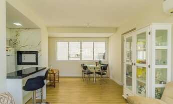 Imagem 4: Apartamento para venda tem 71 metros quadrados com 2 quartos em Rio Branco - Porto Alegre