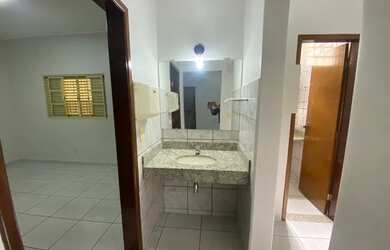 Imagem 6: Casa Residencial ou Comercial para aluguel no Bairro Nossa Senhora Aparecida em Uberlândia