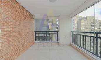 Imagem 6: Apartamento em excelente estado, com 2 dormitórios, sendo 1 suíte e ampla varanda. Próximo