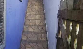 Imagem: Alugo casa com 2 quartos ampla e arejada