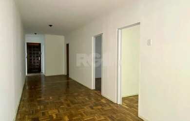 Imagem 6: Apartamento 2 dormitórios, com peças amplas e ensolarado no Centro Histórico