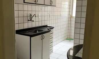 Imagem 5: Apartamento para aluguel possui 65 metros quadrados com 2 quartos armários nos quartos e c