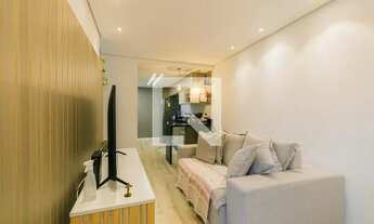 Imagem 2: Apartamento para Aluguel - Jacarepaguá, 2 Quartos, 46 m2