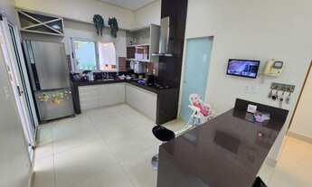 Imagem 6: Belíssima no Jardim Karaíba, 280m², alto padrão de construção,cozinha com varanda gourmet