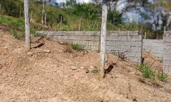 Imagem 3: Lote com alicerce