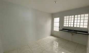 Imagem 7: Casa para aluguel tem 96 metros quadrados com 3 quartos em Leonor - Londrina - PR