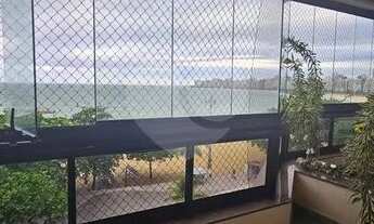 Imagem 2: Apartamento na orla da Praia da Costa com 4 suítes e lazer completo