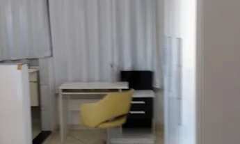 Imagem 2: Ampla suíte Quarto com aluguel por R$800 /mês