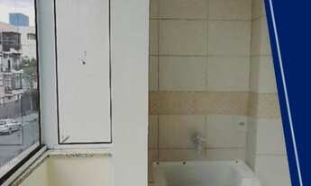 Imagem 4: Apartamento com 1 quarto com garagem e sacada