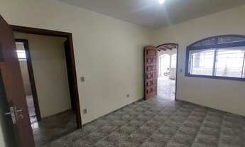 Imagem 2: Casa com 3 dormitórios para alugar, 216 m² por R$ 1.800/mês - Vila Leila - Mogi Guaçu/SP
