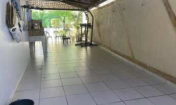 Imagem 4: Casa Padrão de 2/4 com 1 suíte de 110 m², terreno de 300 m², piscina, 4 vagas por 590.000