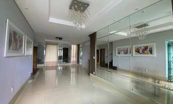 Imagem 7: Casa de condomínio sobrado para aluguel possui 390 metros quadrados com 4 quartos