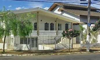 Imagem: Casa com 6 dormitórios para alugar, 250