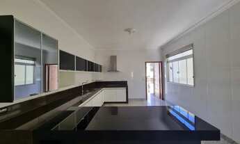 Imagem 7: Casa de Condomínio com 4 dormitórios para alugar em Contagem